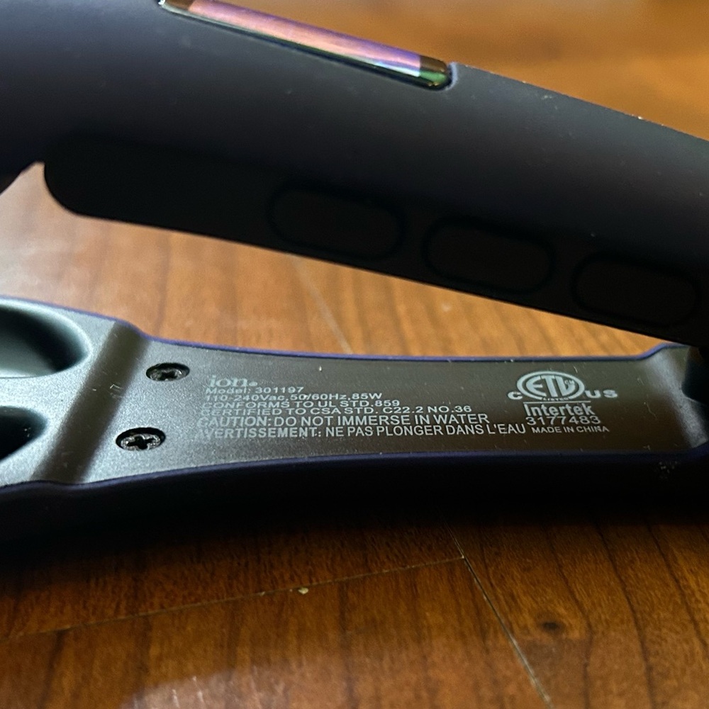 Purple Titanium Pro Triple Barrel Waver - Picture 4 of 6